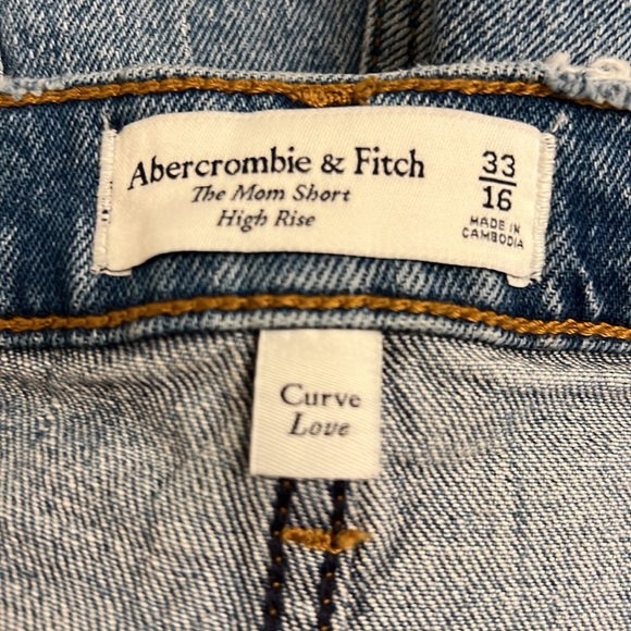 Abercrombie & Fitch ladies Jean shorts - Picture 8 of 11